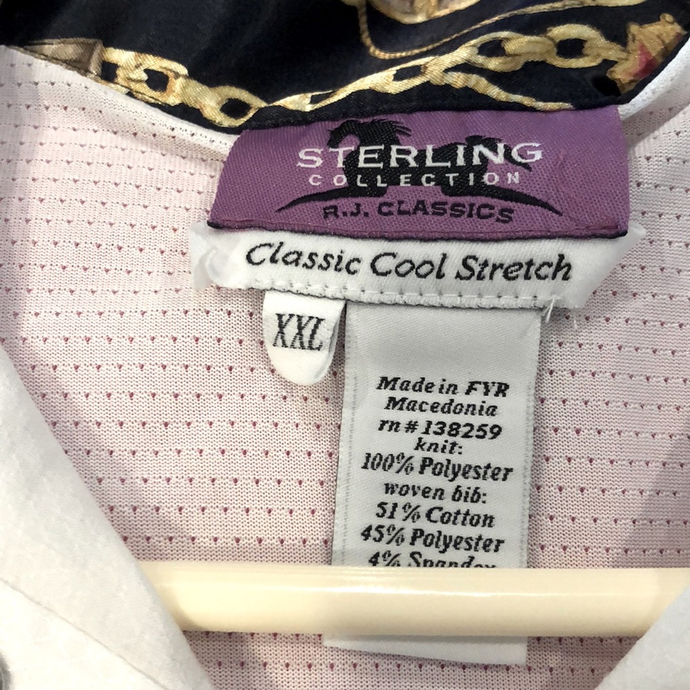 Long sleeve ladies riding top.7 snapped top/sleeves,like new, SZ. XX large,White